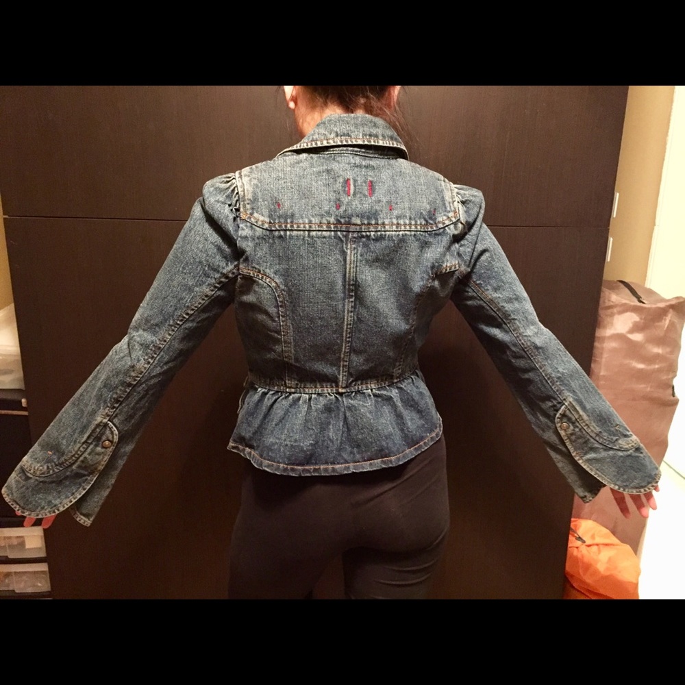 Max Jeans by Max Studio denim jean jacket